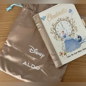 Also x Disney Cinderella clutch/crossbody